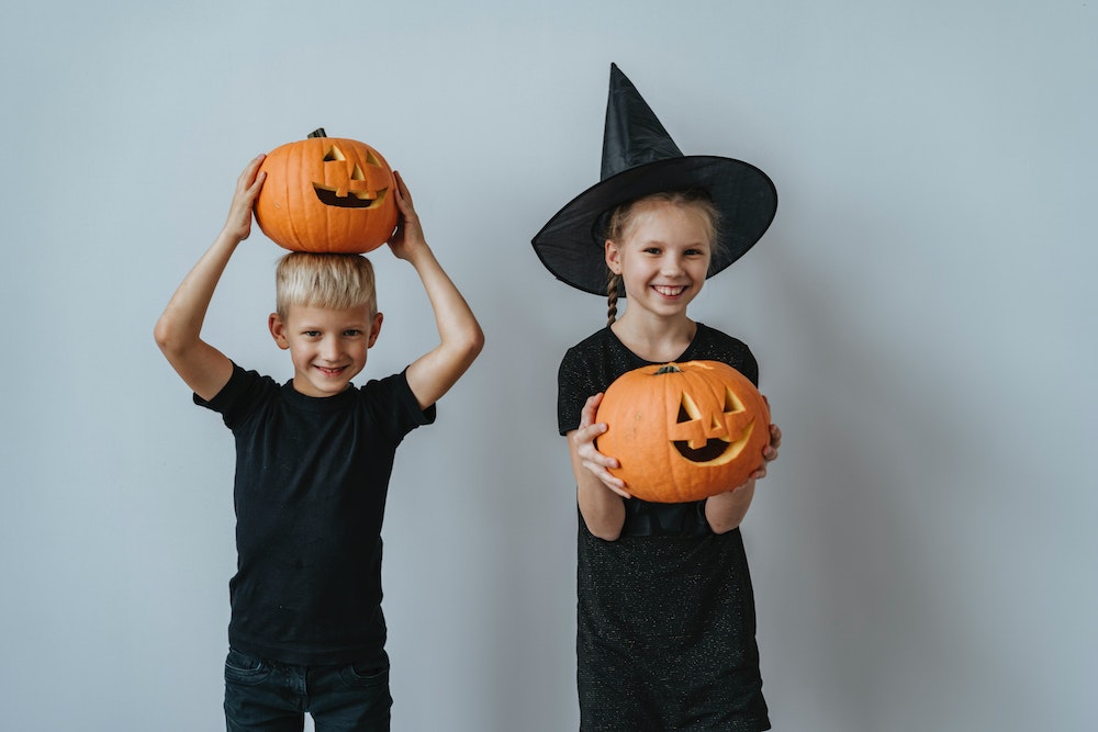 Cukierek albo Psikus: Przewodnik dla Rodziców po Bezpiecznym i Radosnym Halloween